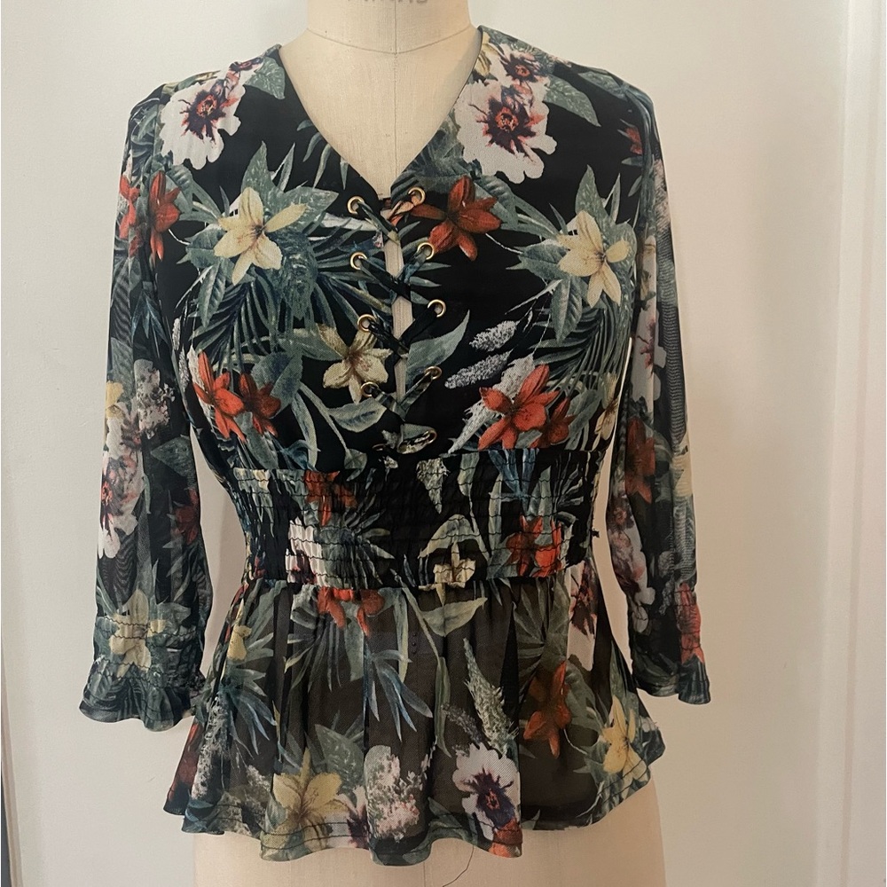 Peplum Front Lace Floral Green and Black Top